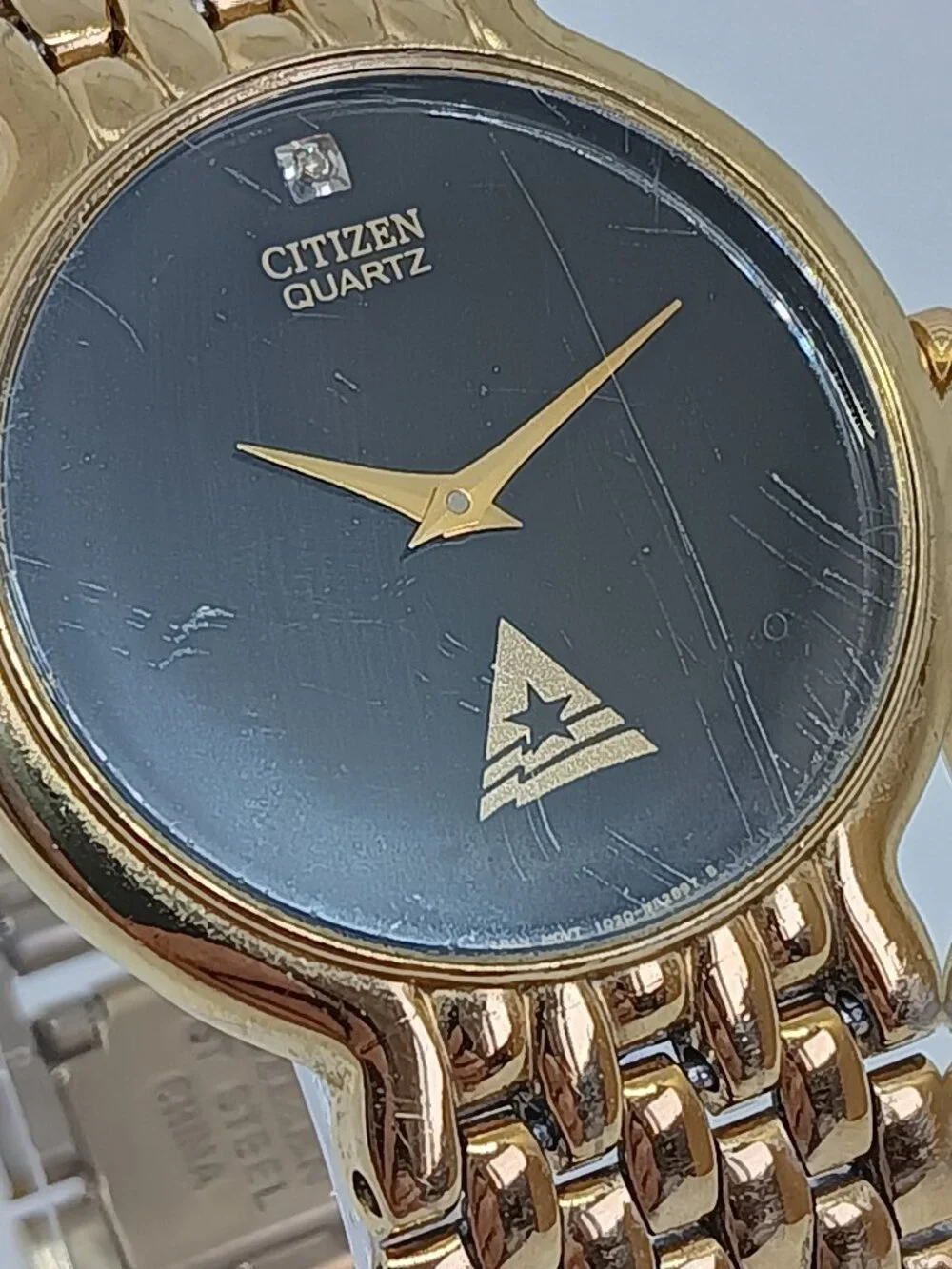 VINTAGE 1993 Citizen 1020-S54562 Men's 32mm Black Dial Gold Tone CSC Logo Watch